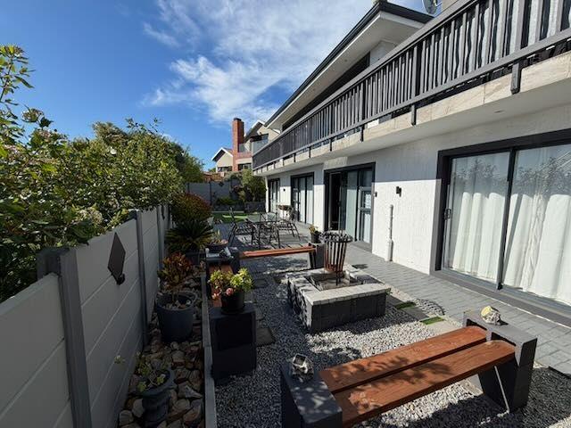 5 Bedroom Property for Sale in Reebok Western Cape